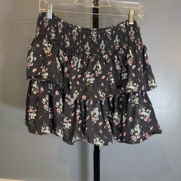 aerie Dresses & Skirts - Aerie Floral Tiered Mini Skirt Smocked Waist Boho Cottagecore Large